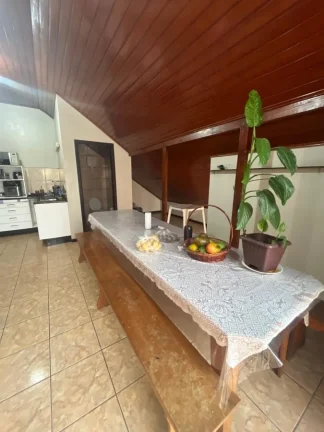 Imagem Casa na Fazenda Rio Grande. Naçoes. 221 m2. Amplo terreno.