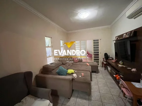 Imagem Casa para Venda em Cuiabá / MT no bairro Jardim Universitário