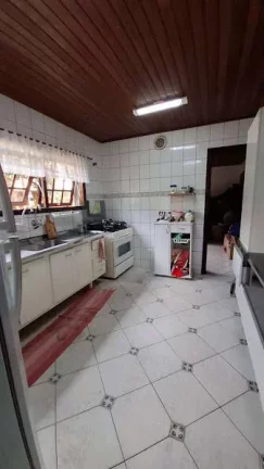 Imagem Parque Rizzo II (Km 32 R. Tavares) 5d / 3sts, piscina, campo
