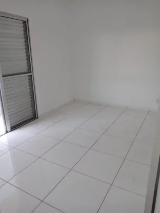 Imagem Apartamento em Americana disponível para venda.Condomínio privado conta com dois dormitórios, coz...