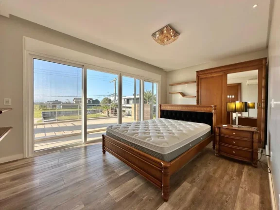 Imagem Casa em Condominio 4 Dormitórios - Bairro Atlantida Sul