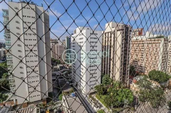 Imagem Excelente apartamento com 187m² no Itaim. 01 apartamento por andar, living amplo com varanda, andar...