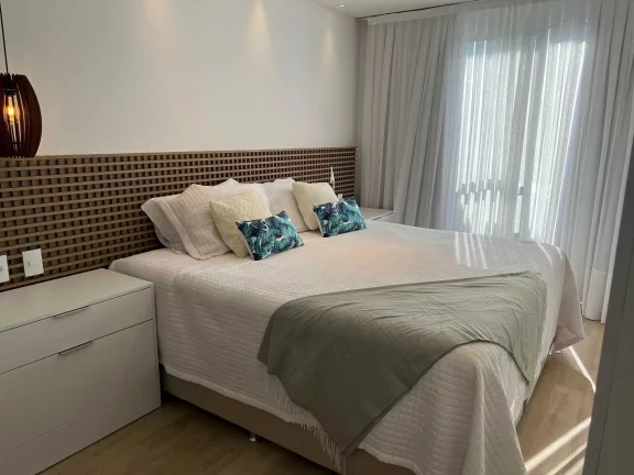 Imagem Apartamento com 3 suítes e 2 vagas de garagem - Praia Brava em Itajaí/SC