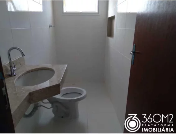 Imagem Sobrado para Venda em Itanhaém / SP no bairro Tupy