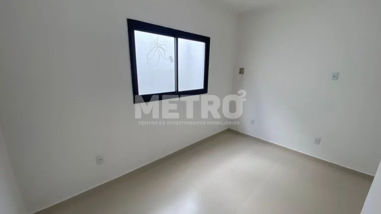 Imagem Venda, casa com 247m2, São 2 pavimentos, 3 4 sendo um deles uma suíte master, s