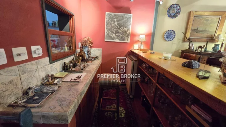 Imagem Casa à venda, 226 m² por R$ 1.250.000,00 - Bom Retiro - Teresópolis/RJ