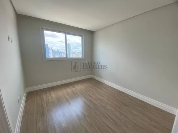 Imagem Apartamento com 4 suítes à venda no Centro de Balneário Camboriú/SC