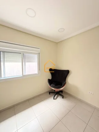 Imagem Casa térrea 3 dormitórios (1 suíte), 4 vagas cobertas. São João, Jacareí