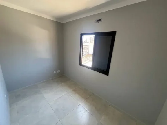 Imagem Espaçoso Sobrado em Condomínio no Ocian, Praia Grande - 2 Quartos