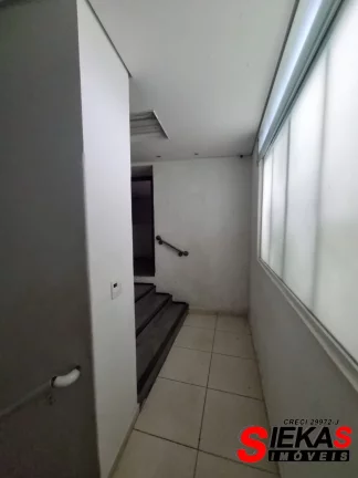 Imagem Galpão comercial de alto padrão em Vila Gomes Cardim, São Paulo-SP: 4 salas, 10 banheiros, 6 vagas de garagem, 6.100m² de área