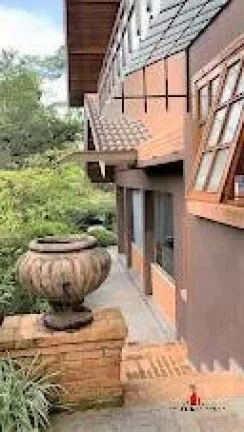 Imagem Casa a Venda com 03 Suítes, por 2.500.000,00 em Vila Inglesa.
