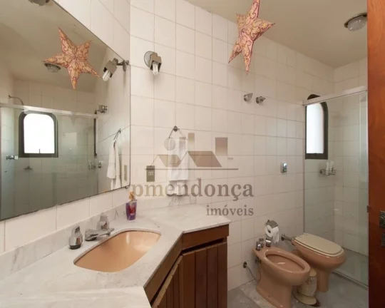 Imagem Apartamento charmoso com espaçoso living para 3 ambientes, terraço, 4 suítes, lavabo, copa, cozin...