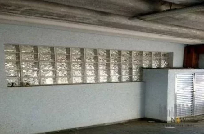 Imagem Casa à venda no Alto da Lapa São Paulo SP com 2 dormitórios, 1 banheiro, 2 vagas de garagem e 170m² de área construída.
