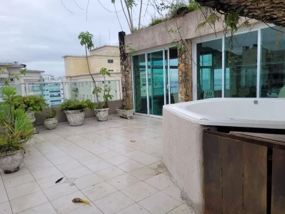 Imagem PITANGUEIRAS - COBERTURA PENTHOUSE COM 400 M², EXCELENTE COBERTURA REFORMADA, 01 VAGA DE GARAGEM, AMPLO E ESPAÇOSO.