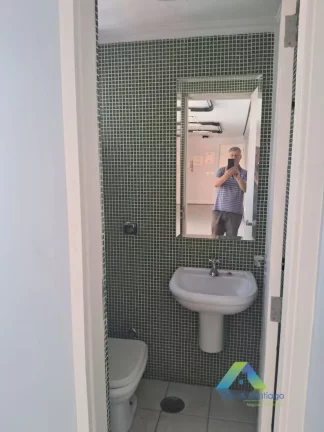 Imagem Sala Comercial com 50m² recém reformada em localização privilegiada de Moema/Zsul