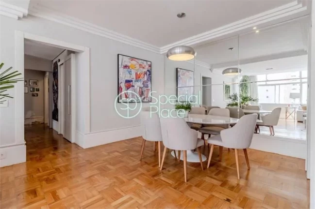 Imagem Apartamento com excelente reforma numa das melhores localizações do Jardim Paulista. Com espaços ...