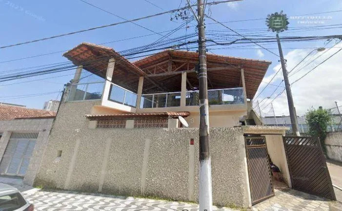 Imagem Casa com 2 dormitórios à venda, 132 m² por R$ 850.000,00 - Boqueirão - Praia Grande/SP