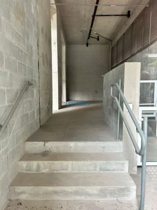 Imagem Loja para locação no Jardim das Acácias, 200m², 2 banheiros