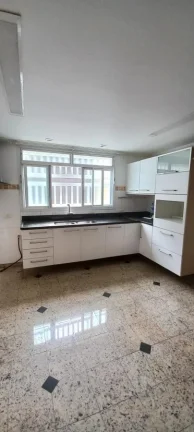 Imagem Casa triplex a venda em Santos no Embaré próximo a praia