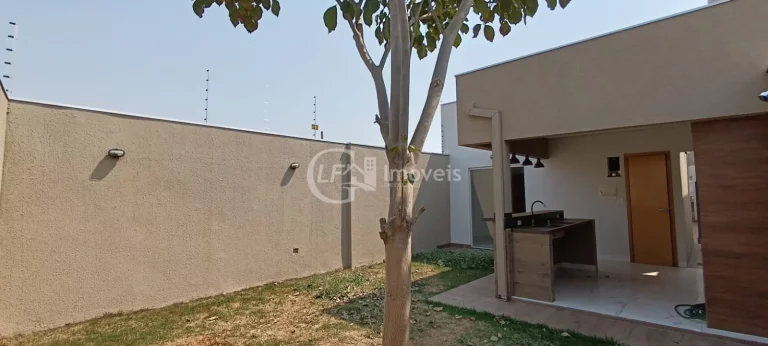 Imagem Casa à venda em Campo Grande-MS, bairro Santo Antônio: 3 quartos, 1 suíte, 4 banheiros, 3 vagas, 122m². Aproveite!
