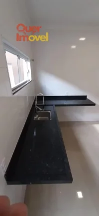 Imagem Casa em Condomínio à Venda: 3 Quartos, 1 Suíte, 2 Salas, 3 Banheiros e 2 Vagas, 150m² - Cravinhos-SP, Centro.