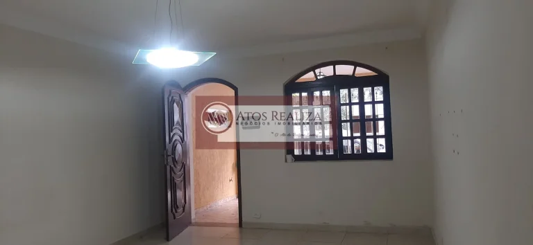 Imagem Este incrível sobrado de 102m² de área útil está localizado em Socorro - São Paulo e é a escolha perfeita para quem busca conforto e praticidade. Com dois dormitórios e dois banheiros, este imóvel é ideal para casais e pequenas famílias que buscam um lar 