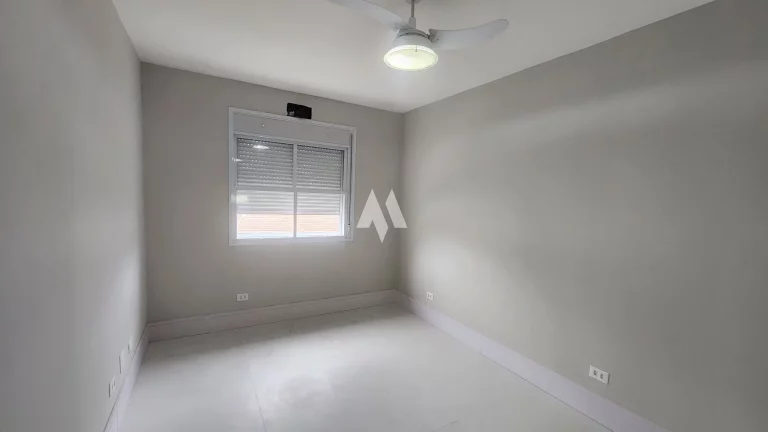 Imagem Apartamento em Ponta da Praia, Totalmente Reformado, 2 dormitórios, , 1 vaga, Santos/SP