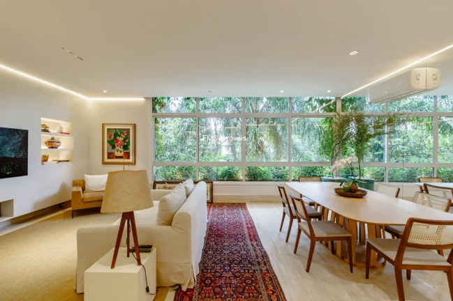 Imagem Apartamento alto padrão com 2 suítes no Itaim Bibi