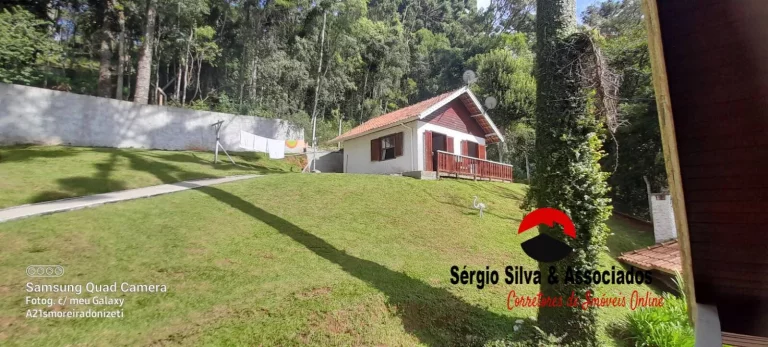 Imagem Casa a Venda na Região da Vila Natal Campos do Jordão - SP.