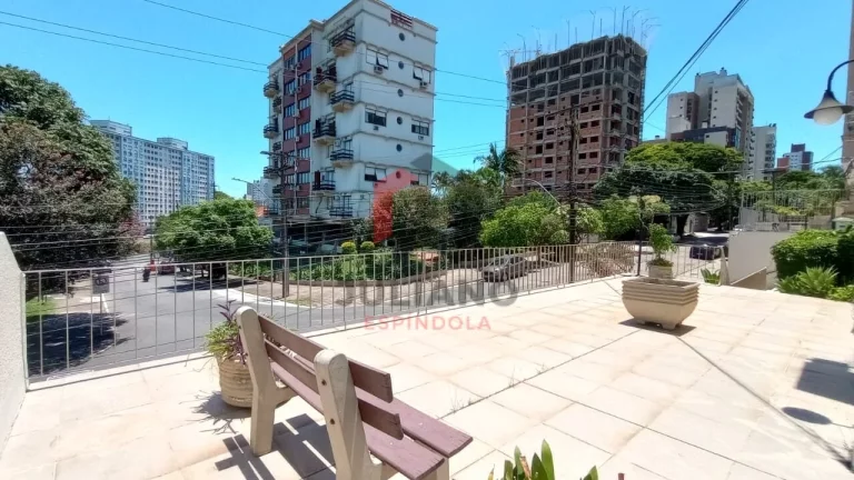 Apartamento com 2 Quartos à Venda, 66 m² em Petrópolis - Porto Alegre