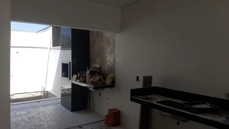 Imagem Casa 3 Dormitórios na Avenida Ipanema- Condomínio Residencial Jardim no Parque São Bento- Sorocaba-SP