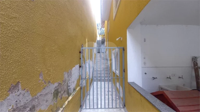 Imagem Sobrado à venda com 3 quartos, sendo 2 suítes, em Vila São Francisco, São Paulo - SP