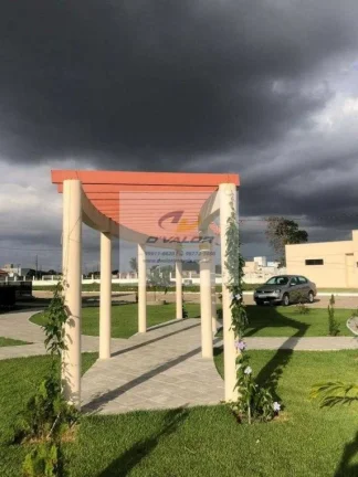 Imagem Vendo Casa Nova, em Condomínio Fechado, com 139m², 3 quartos s/ 3 suítes e 2 vagas