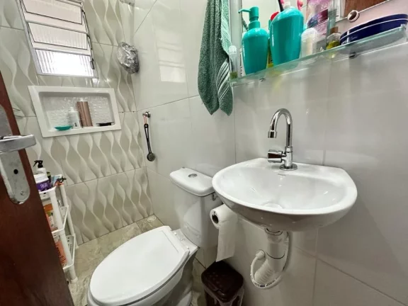 Imagem Sobrado com 2 dormitórios à venda, 180 m² por R$ 420.000,00 - Jardim Santa Inês - Suzano/SP