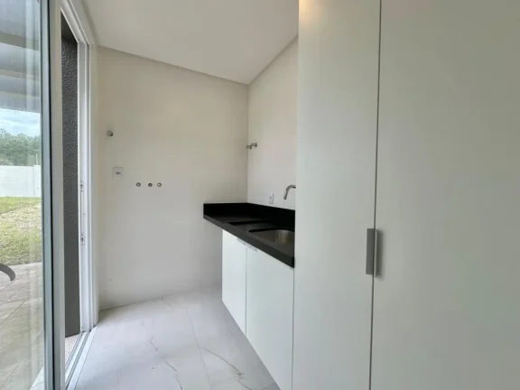 Imagem Casa em Condominio 4 Dormitórios - Bairro Capão Novo