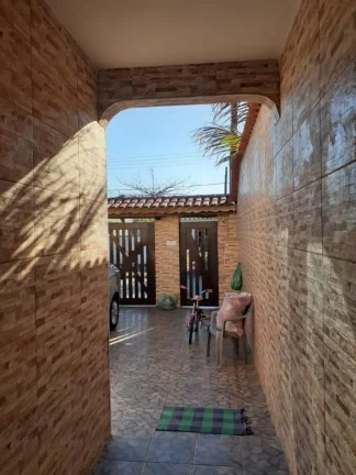 Imagem Casa para Venda em Itanhaém, Vila Loty, 2 dormitórios, 1 suíte, 2 banheiros, 2 vagas