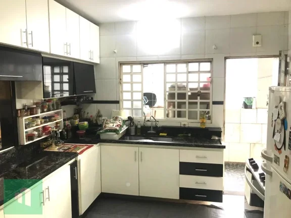 Imagem Sobrado com 2 quartos, à venda em São Paulo, Jardim Lourdes (Zona Sul)