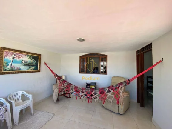 Imagem Casa com dois pavimentos em localização privilegiada no Portal do Sol - CA0071