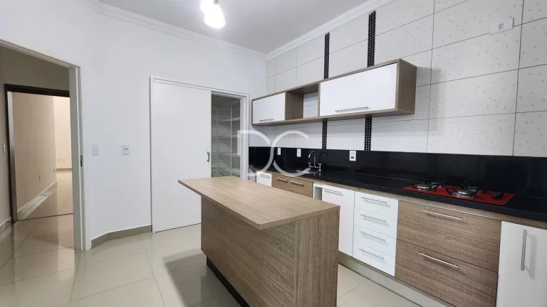 Imagem Ibiti Royal Park - Venda Sobrado | AC: 200m² | AT: 272,44m² | 03 Suítes | 05 Ban | 04 Vagas