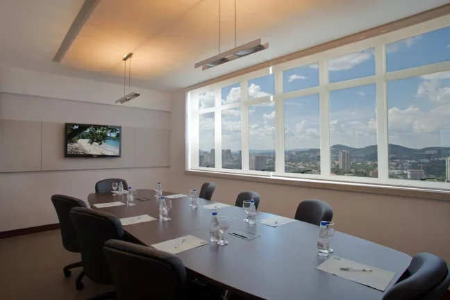 Imagem Flat disponível para locação no Quality Suites Alphaville, com 40m², 1 dormitório e 1 vaga