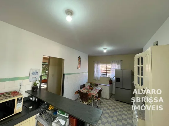 Imagem Casa estilo sobrado com 3 dormitórios cozinha e ampla sala a venda na região central de Itu SP