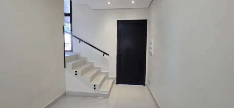 Imagem Sobrados Geminados em fase de acabamento - mini condomínio