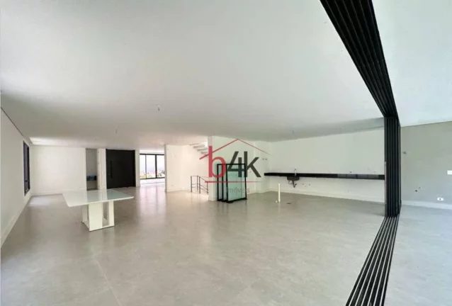 Imagem Casa em condomínio fechado com 828m² - Venda