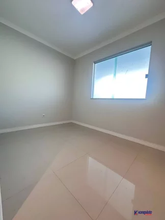 Imagem VENDO/ ALUGO CASA 3/4 SENDO DUAS SUITE EM CONDOMÍNIO