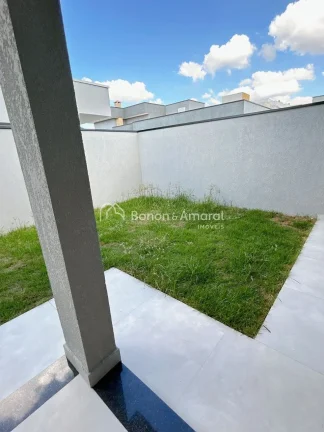 Imagem Descubra o conforto e a praticidade desta encantadora casa no Condomínio Terras da Estância. Com u...