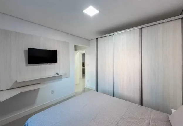 Imagem Apartamento com 3 suítes e 3 vagas - Centro de Balneário Camboriú/SC