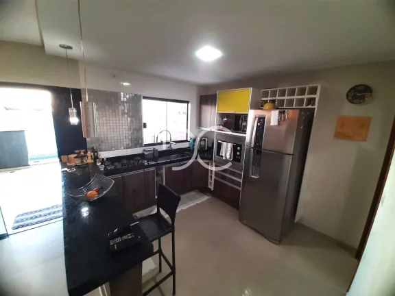 Imagem Condomínio Horto Florestal II - Venda Casa Térrea AC 130m² | AT 152 m² | 3 Dorm | 1 Suíte | 2 Ban | 2 Vagas | Piscina