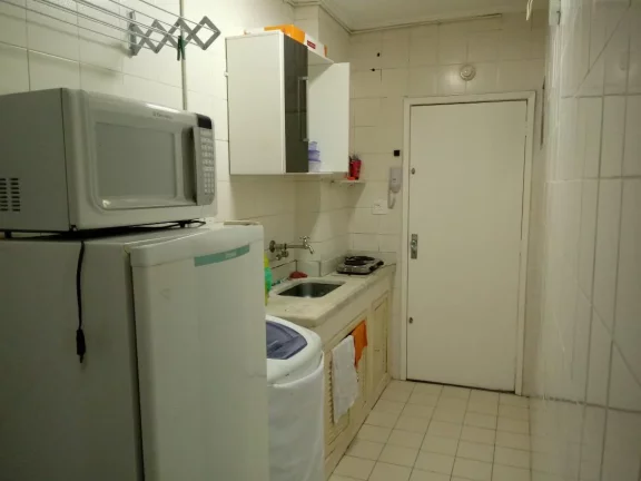 Imagem Apartamento na Av. Ipiranga com 1 dormitório e vaga em frente do Edifício Itália