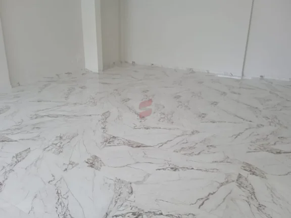 Imagem LOJA à venda por R$ 390.000,00 no bairro Centro - PINHAIS / PR