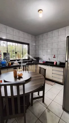 Imagem Casa Averbada com Amplo Terreno de Esquina com 574,03 m²